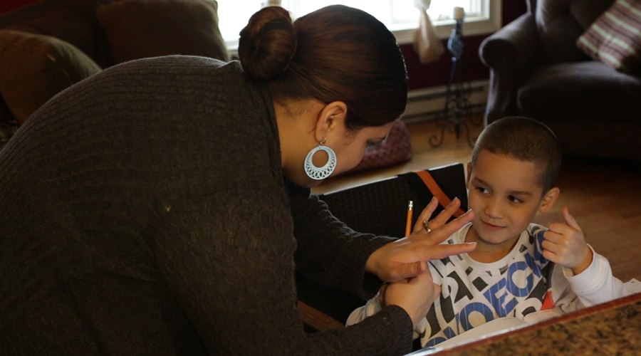 PA Virtual mother helps her student with learning how to count