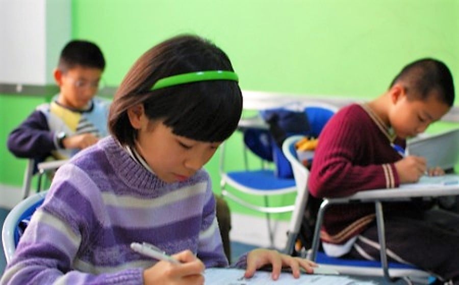 students-taking-test-1