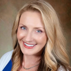 Laura Matjasic Headshot